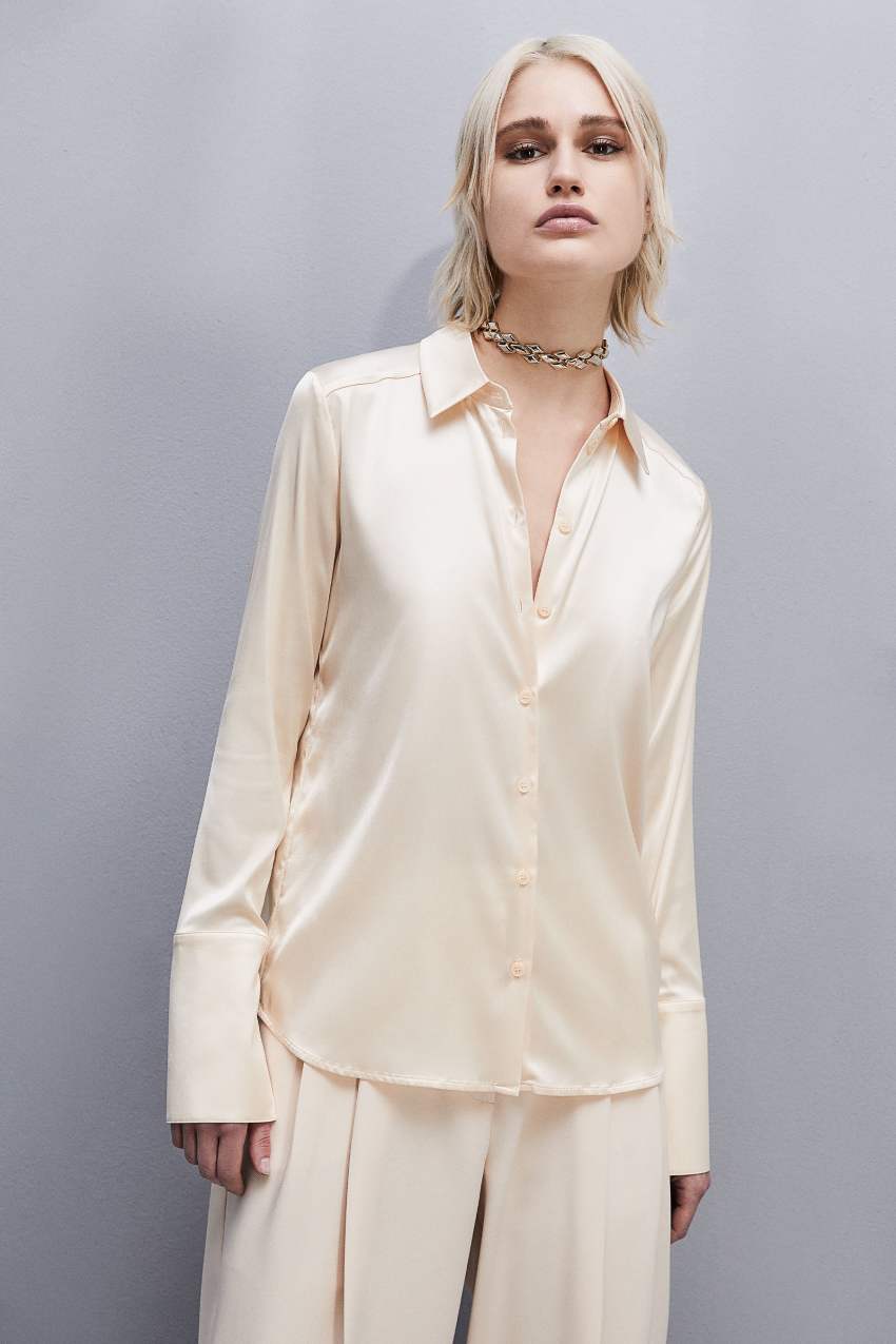 Beige Patrizia Pepe Boyfriend-fit Satin Shirt | VICYXUL-50